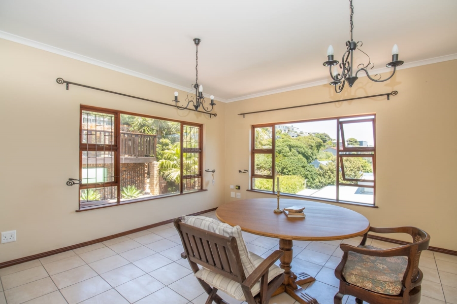 To Let 3 Bedroom Property for Rent in Capri Western Cape